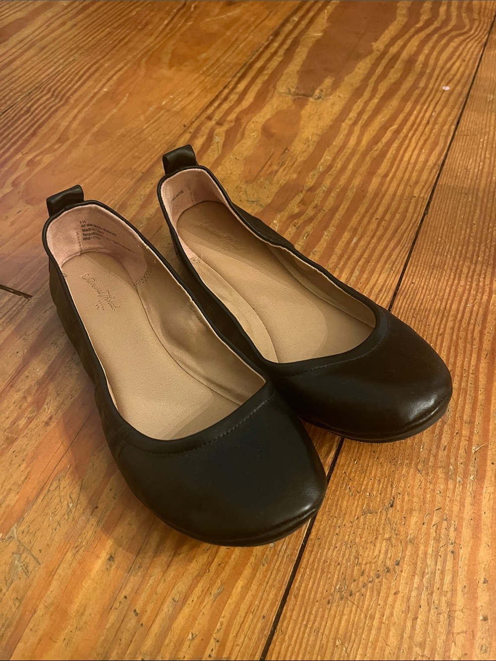 Classic Black Women's Ballet Flats - Comfort Insole Size 7.5
